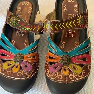 L’Artiste by Spring Step Women’s Copa Flat Sandal, 7.5-8, Brown/Multi